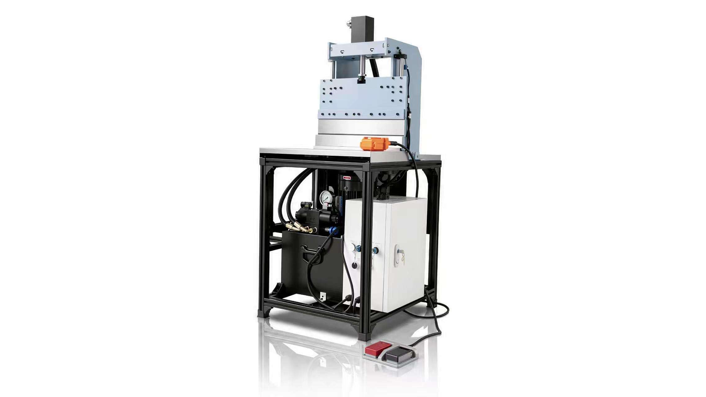 METEC Hydraulic press brake compact angled view